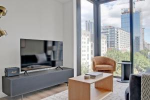 First Hill 1BR w Gym Coworking SEA-454