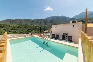 Villa Mirage Kournas Rooftop Sunset by Posarelli