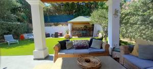 VILLA climatisée calme avec bassin privé et grande piscine partagée à ST AYGULF FREJUS