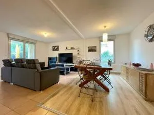 L'appartement Michelet - Parking privé et gratuit - 2km Cité Médiévale - Villedubert