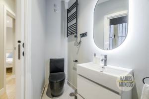 Urban and Central Apt 5pax en Calle Silva-Gran Via E2