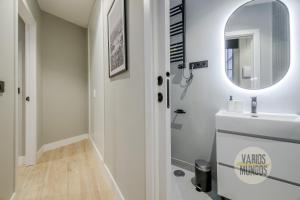 Urban and Central Apt 5pax en Calle Silva-Gran Via E2