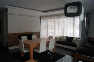 Villa 4 You