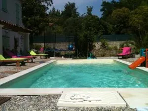 Charmante Bastide 4 chambres avec piscine - Châteaudouble