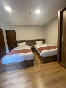 New Lotus Hotel