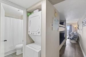 Gorgeous views, Oceanfront, Pool,The Driftwood!