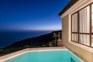 Super Beachfront views- Executive Villa - 5 bedrooms