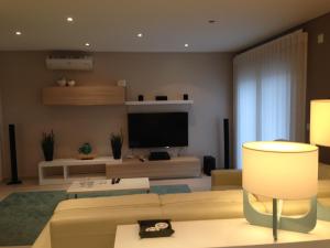 Holiday Calm Villa - Beach & Pool