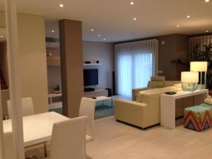 Holiday Calm Villa - Beach & Pool