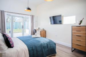 Suite 11 - Sleeping Giant Hotel - Pen Y Cae Inn