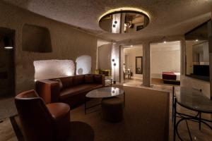 Artemis Cave Suites & Spa- Adults Only