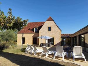 Villas La jolie Villa du Pesquier : photos des chambres