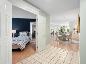 South Beach Club 1905