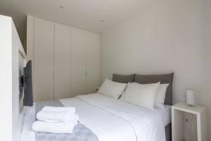 Athens Trikoupi Suite D2