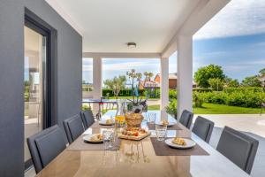 Villa Bella Vita by Istrabook