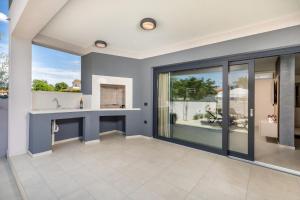 Villa Bella Vita by Istrabook