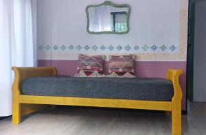 Casa de campo frente al río Colorado