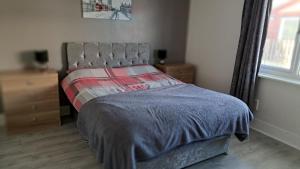 Beach 100m - Sea View - Log Burner - Dogs Welcome