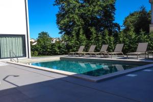 Villa Jacky in Poreč for 8 people with private pool just 900 meters from sea