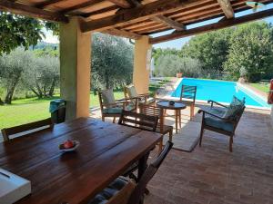 Pasqui Villas Tribbio villa con piscina vista WiFi vicino al paese