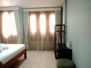 Fueangfu Home Hostel