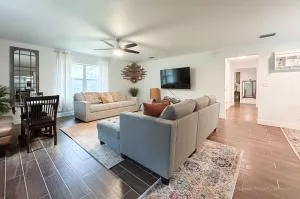 3/2 UF Wooded Paradise Retreat - Trenton