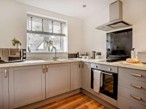 1 bed in Mamhilad 83405