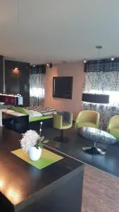 Modern Art Apartment im Zentrum Weiden - Püchersreuth