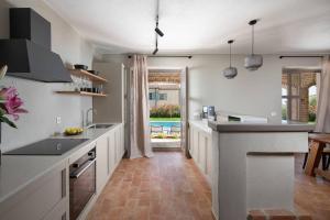 Rustic Villa Seseli with a pool in istria