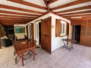 Kaz aqui sian bèn - Terre-de-Bas