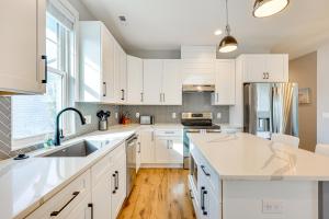 Oak Island Fall Getaway Coastal Home and Deck