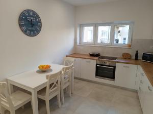 Apartment Split Downtown