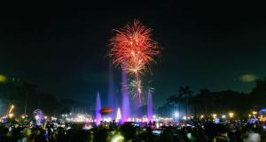 Birch Tower a2 Front of Robinson Mall