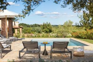 Rustic Villa Sylbum with a pool in istria 