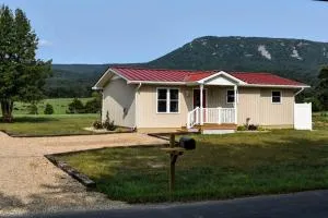 Holly Tree Retreat Located In Beautiful Luray, VA. - Shenandoah Forest