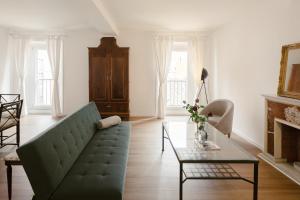 Via Francesco Crispi Private Apartment