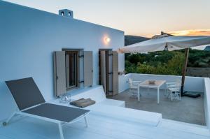 Milia Gi Suites Milos Greece