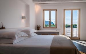 Milia Gi Suites Milos Greece