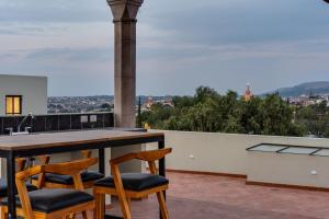 Casa Da Vinci in Villas Acuarela, New 3BR Modern Home with Private Rooftop
