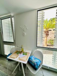 AMBER APARTMENTS - FRESH STUDIO