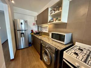 Hermoso y grande departamento, ubicación ideal