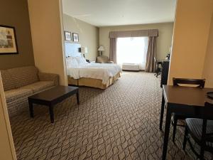 Holiday Inn Express & Suites Deming Mimbres Valley by IHG