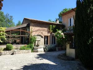 Hotels Hotel Lou Caleu restaurant le Rocher des Abeilles : photos des chambres