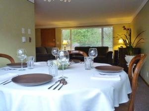 Quiet Residential Wallingford wPARKING