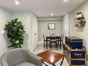 Hidden Getaway, BSMT with Back Yard - Fall River