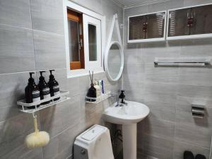 Căn Hộ 2 Phòng Ngủ (Two-Bedroom Apartment)