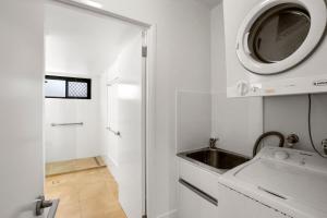 San Clemente U1 - 24 Orvieto Terrace,