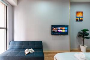 Macys Sai Gon Apartment - Walking Tour, Family Cooking Class, Mekong Tour,