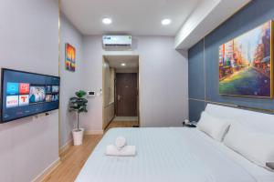 Macys Sai Gon Apartment - Walking Tour, Family Cooking Class, Mekong Tour,