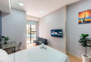 Macys Sai Gon Apartment - Walking Tour, Family Cooking Class, Mekong Tour,